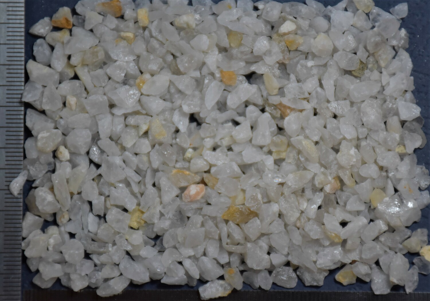 <span style="font-weight: bold;">кварц дробленый для водоподготовки </span>